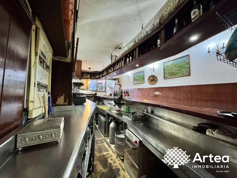 Foto 3f1a6e89-f83d-45f0-a584-21fcea18e3cf. Lloguer local comercial a fika kalea 49 a Atxuri Bilbao