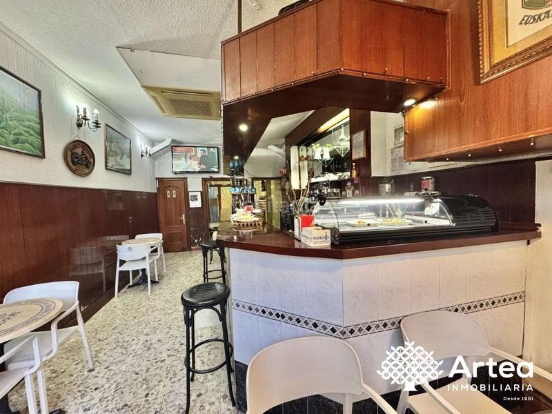 Foto aed36373-cd70-4d6a-9cdd-c794a68de20d. Lloguer local comercial a fika kalea 49 a Atxuri Bilbao
