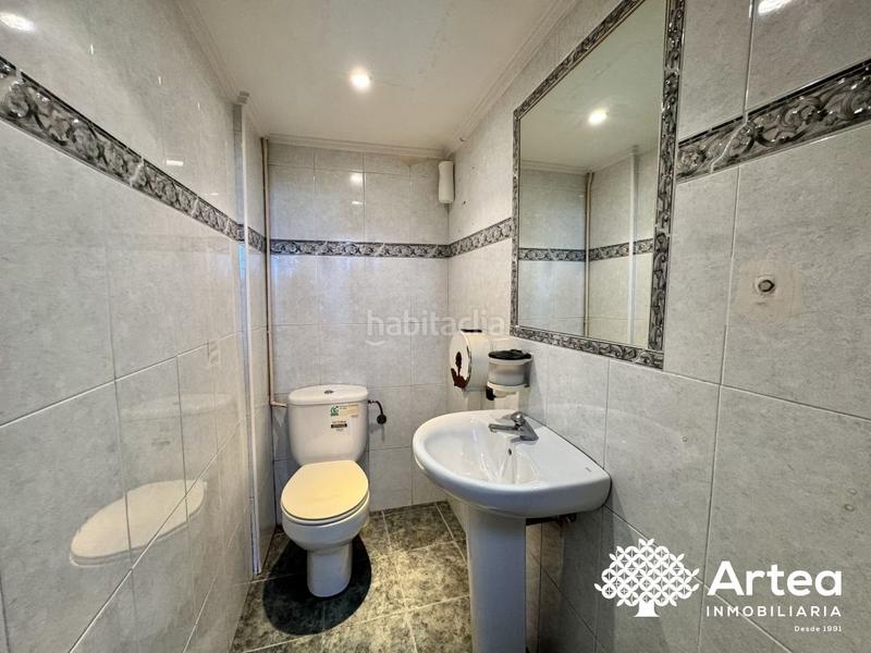 Foto aedb9bd6-674c-4919-9f8d-8add6f34c3b0. Lloguer local comercial a fika kalea 49 a Atxuri Bilbao