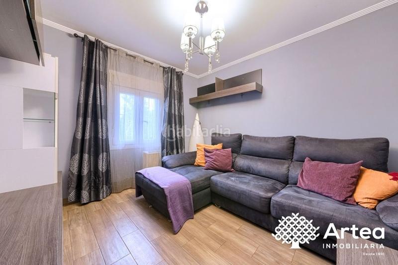 Foto 0ef3b207-58dc-4ca1-9824-b38eaf664c68. Piso chalet en venta , zona Uretamendibetolaza reformado a capricho en Bilbao