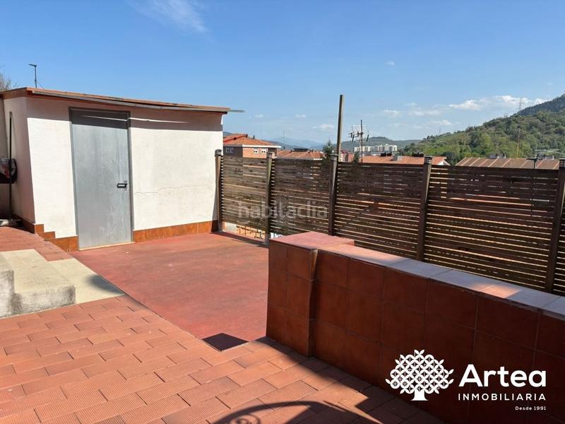 Foto 6e6b1748-c24c-4d88-bdd9-cf092d7e57c0. Piso chalet en venta , zona Uretamendibetolaza reformado a capricho en Bilbao