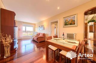 Pis  San bartolomé kalea 1. Piso  en venta barakaldo, torres de san vicente con impresionant