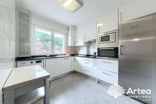 Appartement à Artatzamina kalea 12. Piso en venta en bilbao, zona artatsamina, 4 habitaciones, total