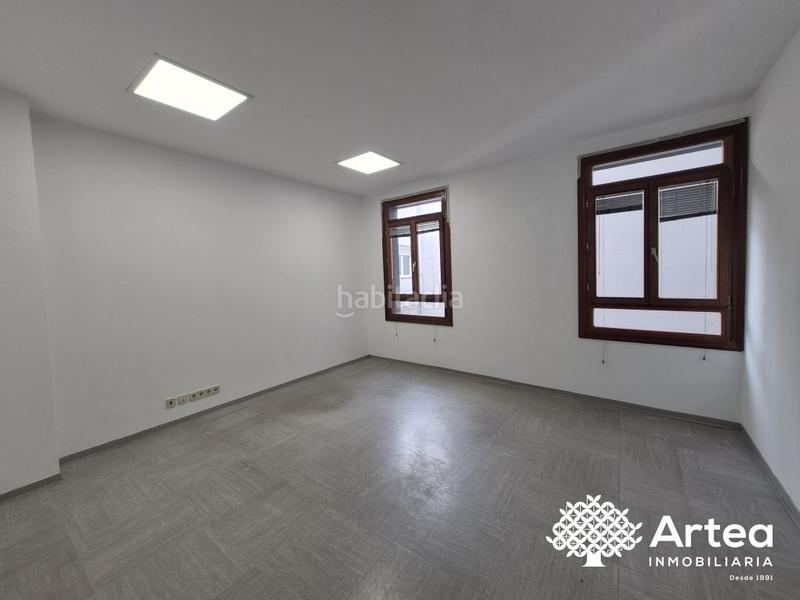 Foto d471bc35-e4f4-4a57-b262-86f18f65b945. Location bureau dans Casco Viejo Bilbao