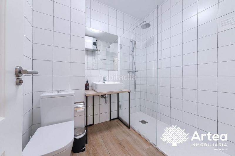Foto 1768cf68-7319-4ef6-890c-4cba3e9f23fb. Piso  en venta, zona abando cerca del instituto central, con licencia turística en Bilbao