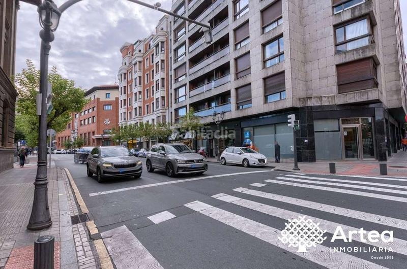 Foto 2f55f954-f74d-4552-a14e-1bea665cb89a. Piso  en venta, zona abando cerca del instituto central, con licencia turística en Bilbao