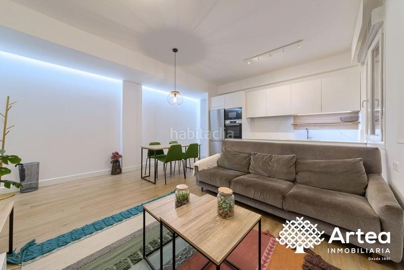 Foto 5d53f8fe-4b8e-4a69-bba3-ea706e994fd0. Piso  en venta, zona abando cerca del instituto central, con licencia turística en Bilbao
