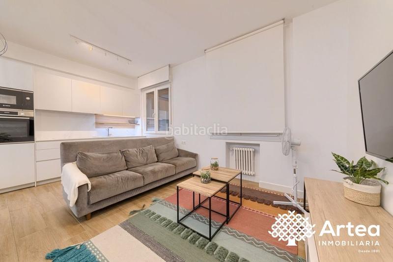 Foto 97d36073-5af9-4982-abae-90260c9b3fa9. Piso  en venta, zona abando cerca del instituto central, con licencia turística en Bilbao