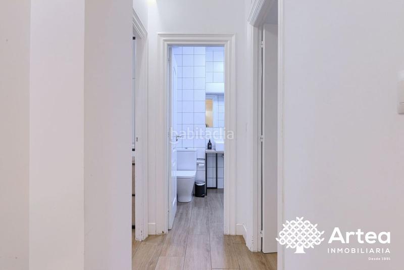 Foto 9f531154-3d8f-4f7d-9a3b-0c81dce7c0e7. Piso  en venta, zona abando cerca del instituto central, con licencia turística en Bilbao