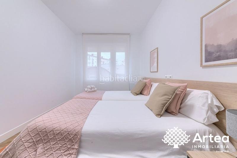 Foto a153f545-2a41-4732-8876-4e6e0d78e745. Piso  en venta, zona abando cerca del instituto central, con licencia turística en Bilbao