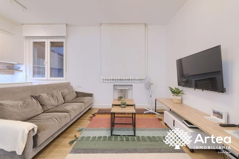 Foto eb87a8d2-3e02-455f-9ae2-e6b26b6246a6. Piso  en venta, zona abando cerca del instituto central, con licencia turística en Bilbao