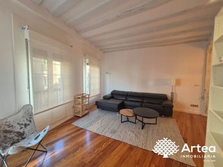 Miete Etagenwohnung  Jardines kalea. Piso alquiler temporal en zona casco viejo, totalmente exterior