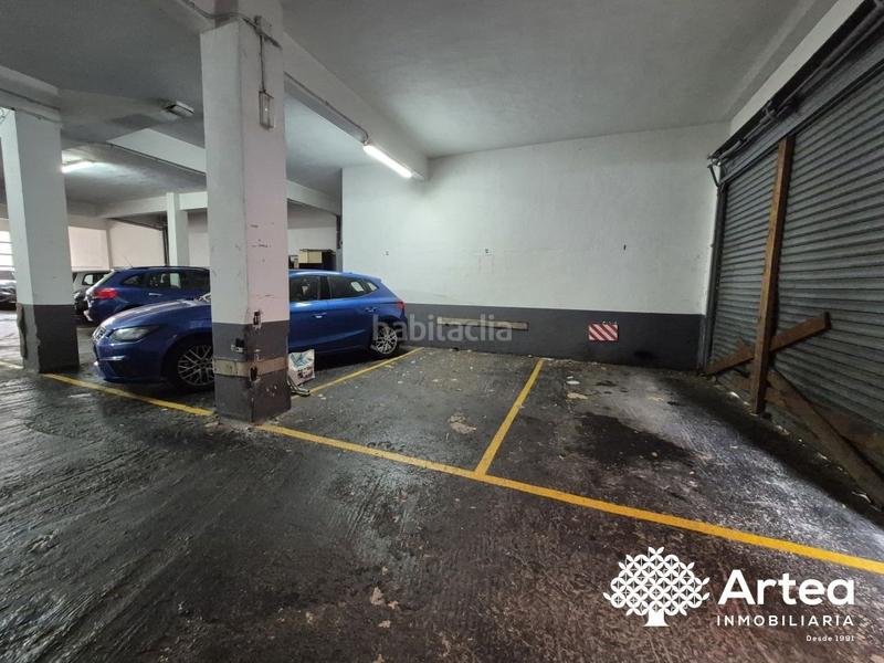 Foto e3437be1-f0c4-4338-956c-dd9af8606c1a. Aparcament cotxe a Barrio de Uribarri Bilbao