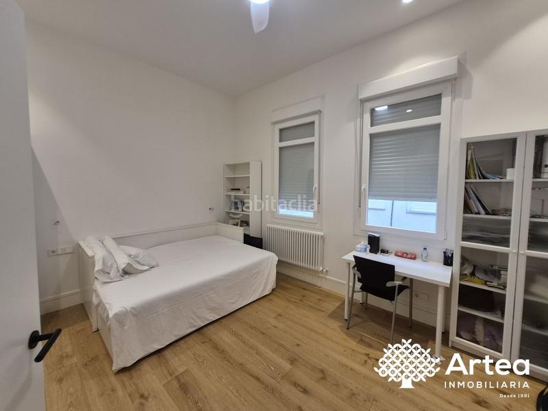 Foto ef12c0ce-3783-4a12-8536-bd6a6ae784ae. Piso  venta zona Casco Viejo con ascensor, techos altos y muy soleado en Bilbao