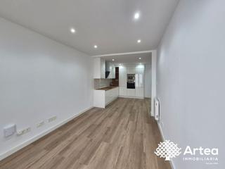 Etagenwohnung in Iturribide kalea 94. Piso venta bilbao zona santutxu