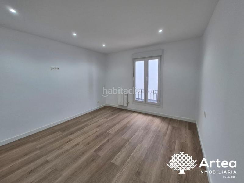 Foto 4bd698ba-d3b4-4589-8bc7-e3a1b5698451. Piso en iturribide kalea 94 piso venta zona santutxuiturribide en Bilbao