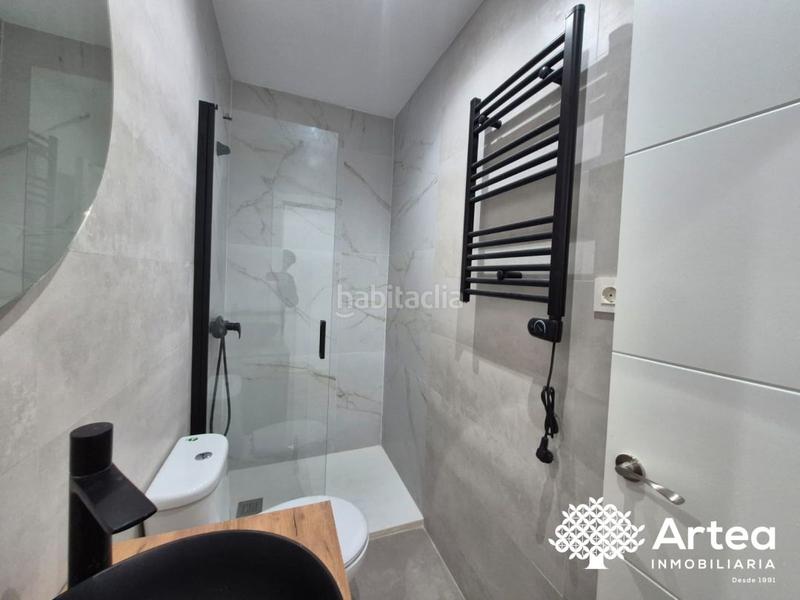 Foto 6a613a48-83fb-4aef-ae6d-f4ecea1bf8ad. Piso en iturribide kalea 94 piso venta zona santutxuiturribide en Bilbao