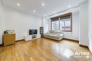 Pis en Zurbaran kalea 1. Piso en venta en bilbao, zona begoalde, cuatro habitaciones