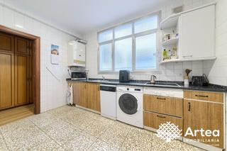 Appartement à Zurbaran kalea 1. Piso en venta en bilbao, zona begoñalde, cuatro habitaciones