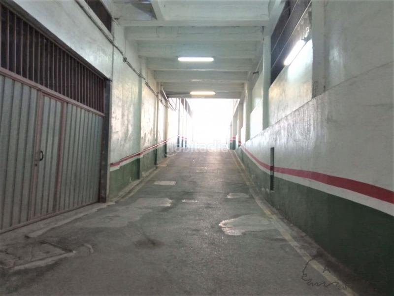 Foto 3dc89bc8-f77f-43e7-b3b5-ecef5bf0c5e1. Parking voiture dans Iturralde Bilbao