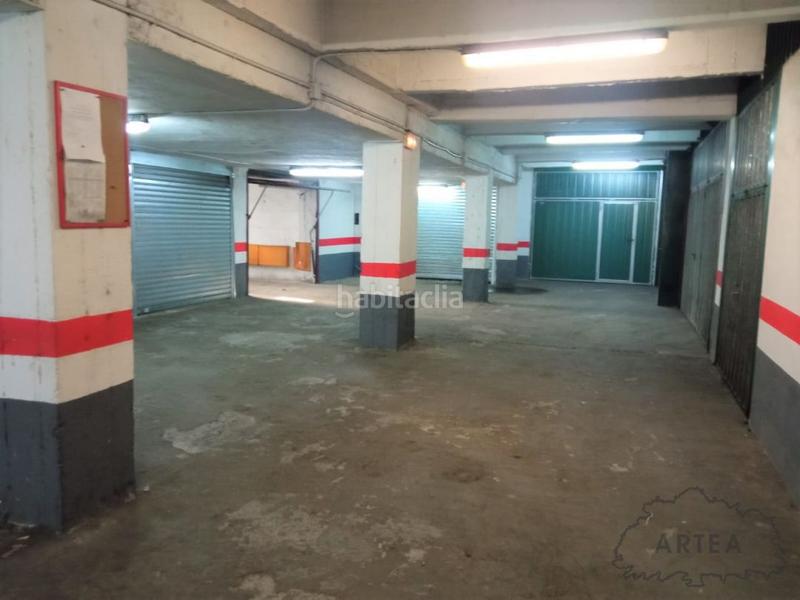 Foto faba3ce2-1b91-4a36-9f00-e38b92cea6f6. Parking voiture dans Iturralde Bilbao