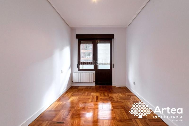 Foto 39f69d36-399e-42e4-ba5a-63708227d854. Appartement dans lezamako trenbide zaharreko bidea 2 dans Bilbao