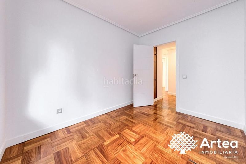 Foto a09f3d8d-dace-4d44-9133-1b7bfa45aaeb. Appartement dans lezamako trenbide zaharreko bidea 2 dans Bilbao