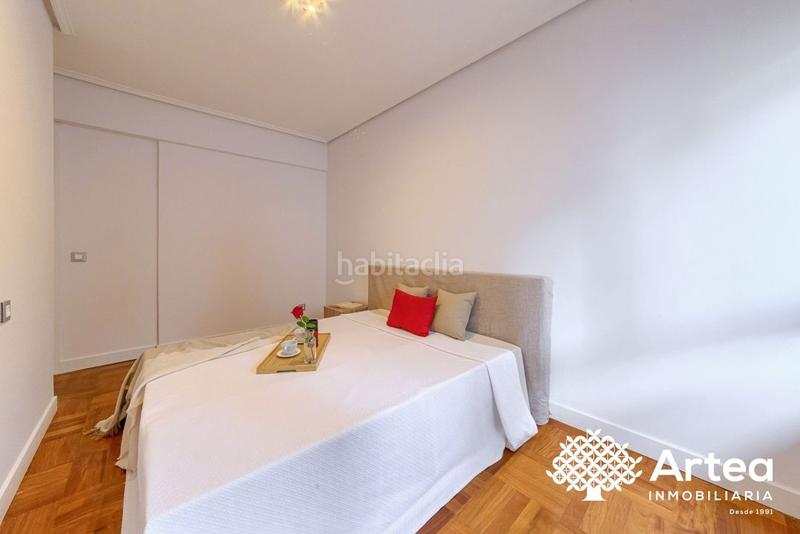 Foto f16896b2-1b80-4b42-8bde-40568b14fd2b. Appartement dans lezamako trenbide zaharreko bidea 2 dans Bilbao