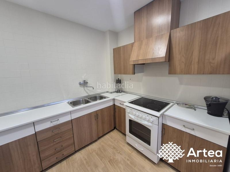 Foto 3356df95-7062-43ed-990e-c76ffdb33f0e. Alquiler piso  alquiler , muy cerca de la plaza moyua disponible a partir de enero en Bilbao