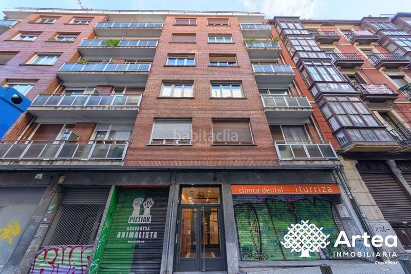 Foto a2202a13-4e93-490f-b3ad-d4f457e93aca. Flat with heating in Zabalburu Bilbao