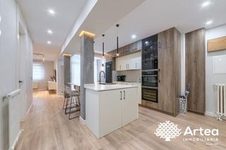 Pis  Lersundi kalea. Piso en venta, zona guggenheim, con terraza