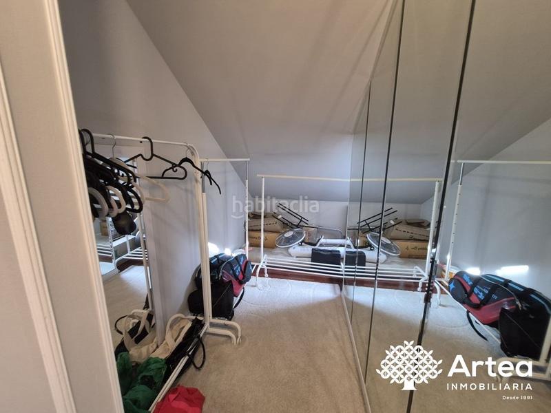 Foto bfb3130f-c880-475f-8ab0-45257f6c75f3. Piso atico duplex venta junto al parque con ascensor a cota cero en Santurtzi