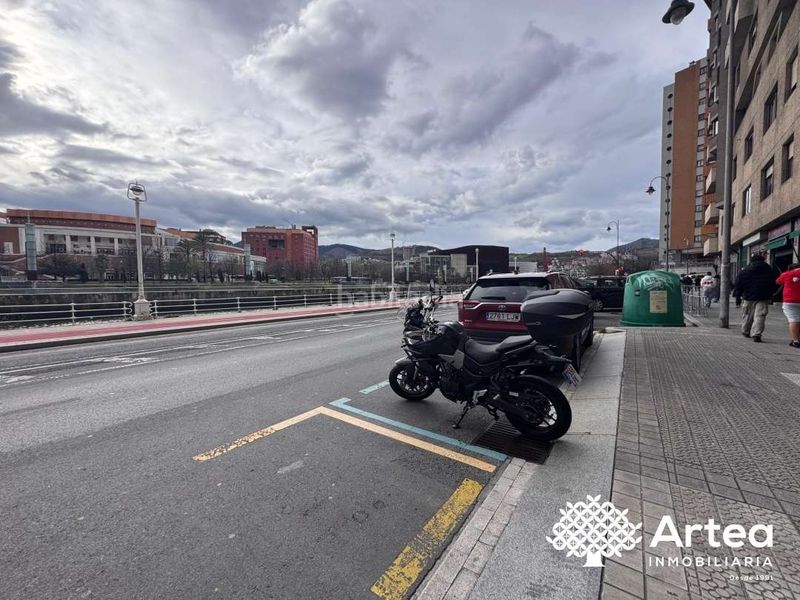 Foto e72f3eba-5fc1-49fb-bf54-12b9dd8ed28d. Aparcament cotxe a San Pedro de Deusto - La Ribera Bilbao