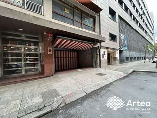 Aparcament cotxe a Sabino Arana-Jesuitas. Excelente parcela de garaje en venta bilbao indautxu!!! coche pe