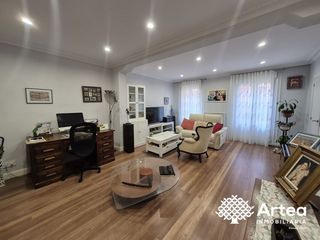 Etagenwohnung in Casco Viejo. Piso venta bilbao zona casco viejo, arenal  con 3 balcones  y as