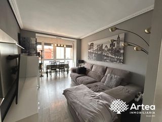 Flat in Iralabarri. Piso en venta en bilbao, zona irala reformado a capricho con vis