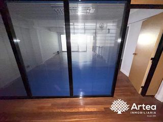 Rent Office space in Campuzano. Oficina en alquiler zona licenciado poza ideal para iniciar tu a