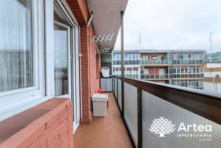 Flat in Calle parroco vicente zabala 16. Venta piso en bilbao. zona zorrotza reformado listo para entrar