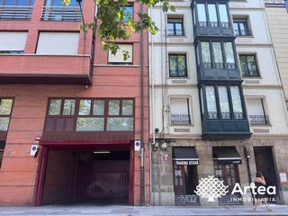 Affitto Posto auto  Campo de volantín pasealekua. Parcela de garaje para coche grande, zona campo volantin