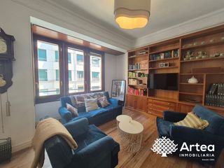 Miete Etagenwohnung  Poza lizentziatuaren kalea. Piso alquiler temporal en indautxu, con balcón