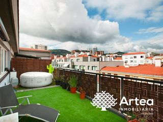 Penthouse in Sabino Arana-Jesuitas. Departamento en planta 7ª con gran terraza en josé maría escuza,