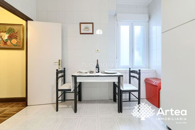Foto 1da55cff-9e97-4e95-b201-5d199f5fe232. Miete etagenwohnung mit heizung in Ensanche - Moyua - Diputación Bilbao