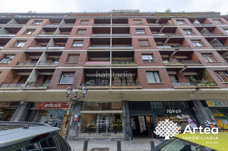 Foto 41a2a305-18d5-4f06-97b4-3b3324f8e41e. Miete etagenwohnung mit heizung in Ensanche - Moyua - Diputación Bilbao