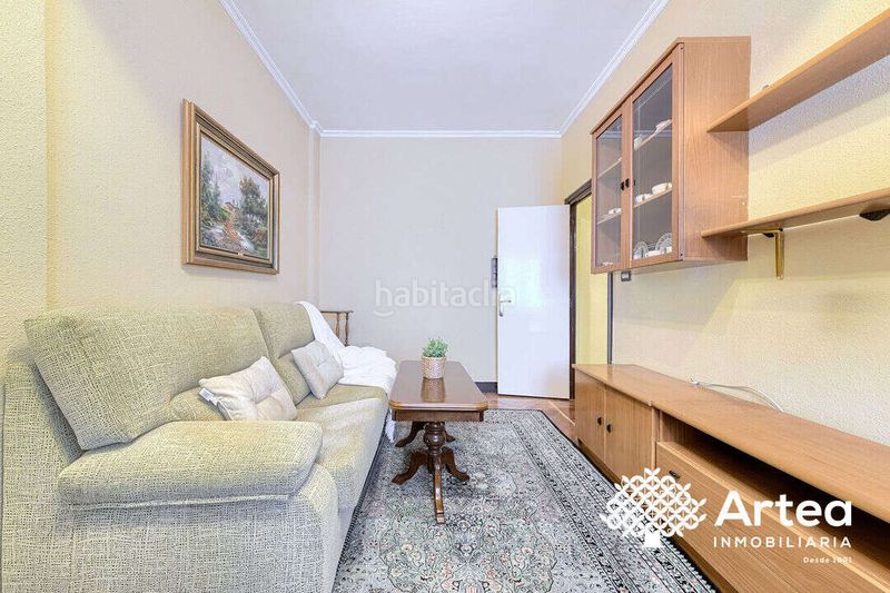 Foto 500e7cb1-ce53-4f51-818b-470f57aa288d. Miete etagenwohnung mit heizung in Ensanche - Moyua - Diputación Bilbao