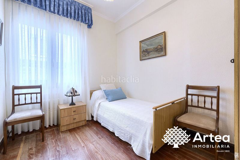 Foto 8ec700ba-4ba1-4e44-ba34-0b73a83b2014. Miete etagenwohnung mit heizung in Ensanche - Moyua - Diputación Bilbao