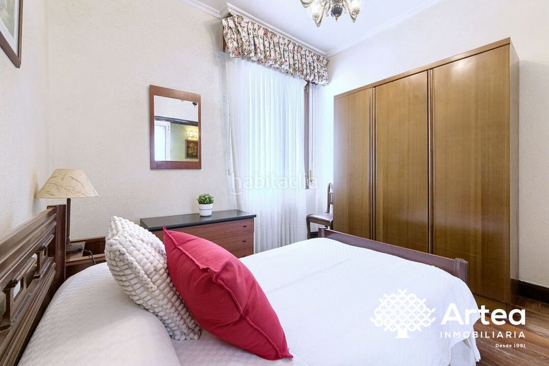 Foto bbab9597-ec54-4098-aca4-c4ae66b5a00a. Miete etagenwohnung mit heizung in Ensanche - Moyua - Diputación Bilbao
