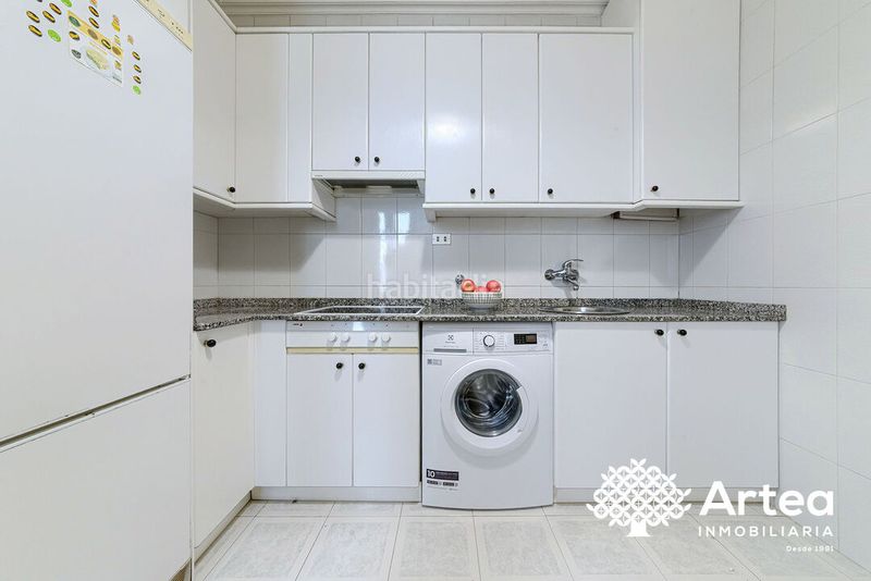 Foto ca808f70-48db-43b8-96ee-7902c6c8edf1. Miete etagenwohnung mit heizung in Ensanche - Moyua - Diputación Bilbao