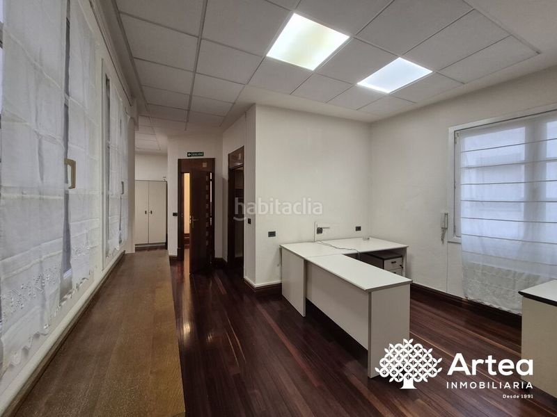 Foto 47a0b925-8c98-416f-a3e9-6a6ba2bbc6a8. Alquiler oficina  alquiler zona Casco Viejo, bidebarrieta en Bilbao