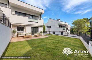 Chalet  Julian garaizar kalea. Chalet adosado en venta en neguri, getxo con 2 parcelas de garaj