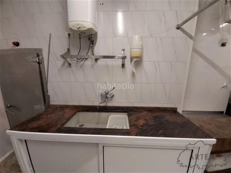 Foto b0a079bf-39d4-4edb-91eb-2dff40d9cd1c. Locale commerciale in sagarminaga kalea 48 in Santutxu-Basarrate Bilbao